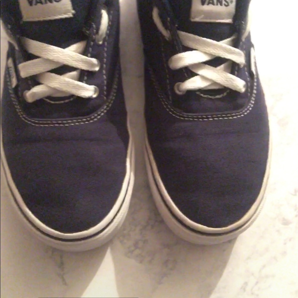 Size youth 4 navy blue lace up vans